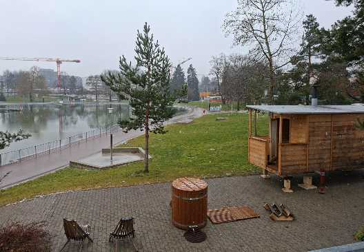 Saunawagen auf dem Gelände des Freibads Weyermannshaus